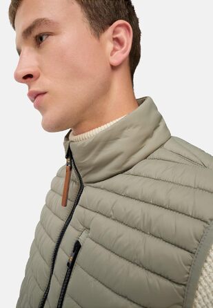 Чоловіча стібана жилетка camel active з переробленого поліаміду, зелена