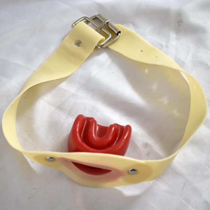 Mundgag з латексу Honeylust для BDSM з м'якою поверхнею та язиком - еластичний гумовий ротний фіксатор для сексуальних ігор та фетиш-сесій (бежевий)