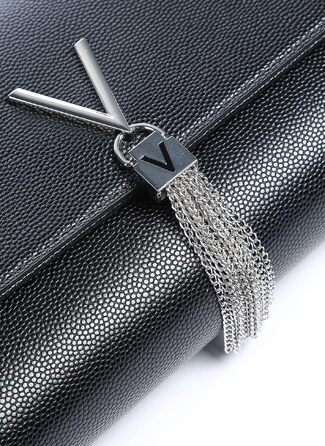 Жіноча сумка Valentino Divina 1R4 чорного кольору, шкіряна брендова сумка