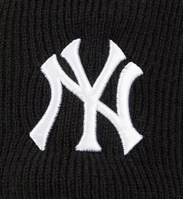 Зимова шапка-біні Brand NY, чорна, універсальний розмір