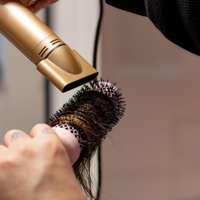 Керамічна кругла щітка для волосся Olivia Garden Expert Blowout Speed 45 мм, пастельно-рожева — для швидкого та професійного випрямлення