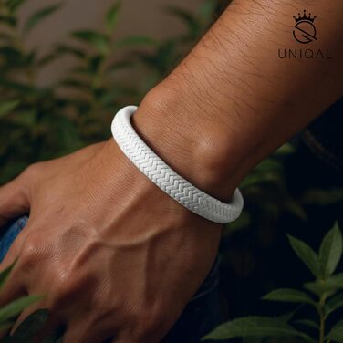 Шкіряний чоловічий браслет UNIQAL 'BRAID' з плетіння та нержавіючої сталі, білий, 21 см (у подарунковій коробці)