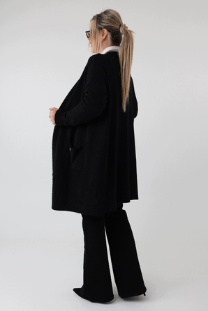 Жіночий вільний светр FEMIMODA, чорний, довжиною до колін, розмір 44/46
