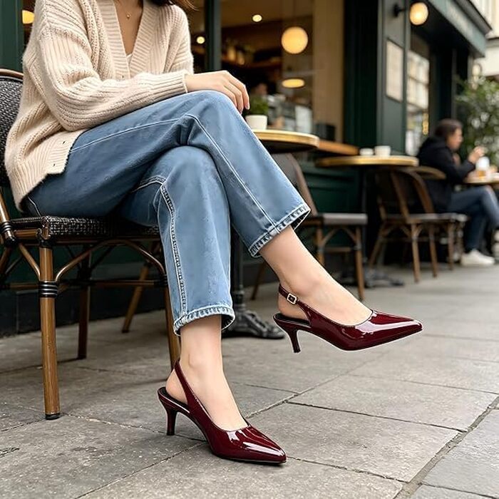 Жіночі елегантні туфлі-човники GENSHUO на низьких підборах (Kitten Heels) з відкритим задником, лакована шкіра, колір винно-червоний, розмір 42 EU