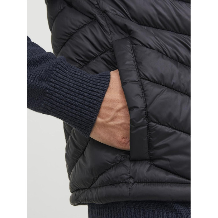 Чоловічий жилет Jack & Jones Jjehero Noos стібаний, колір Rosin/Black/White, розмір L