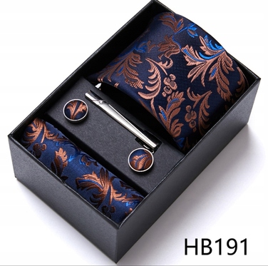 Подарунковий набір для чоловіків: шовкова краватка, затискач та кишенькова хустка