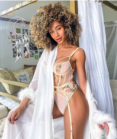 Жіночий комплект спідньої білизни: бюстгальтер, труси, боді з підтяжками, квітковий дизайн, розмір XL, колір A