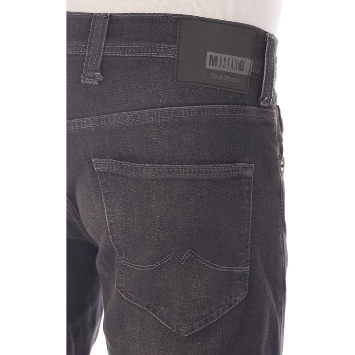 Чоловічі джинси Mustang Oregon Tapered, колір Denim Black (883), розмір 44W/32L