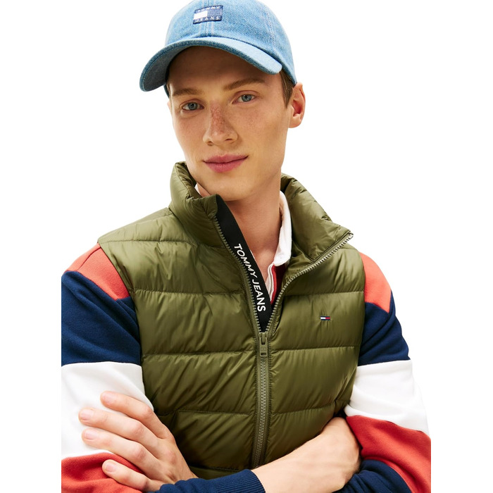 Чоловічий легкий пуховик-жилет Tommy Jeans, темно-зелений (Dark Greenery), розмір XS